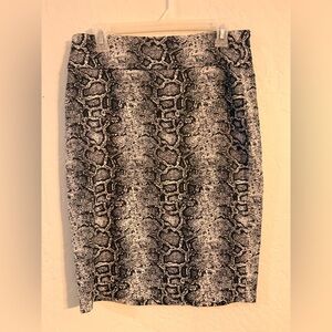Stylish Snake Print Skirt